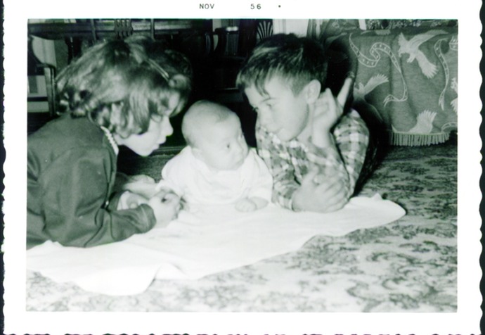 1956 EILEEN,DIANNE,&DAVID IN PORTLAND