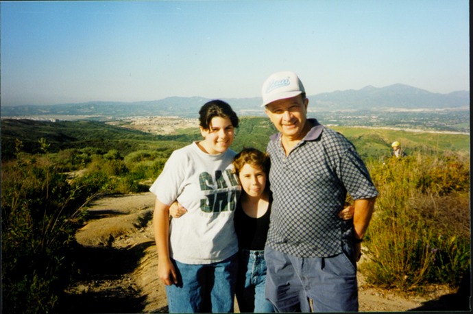 1978 RACHAEL,KATIE,AND MANNY IN CALIFORNIA