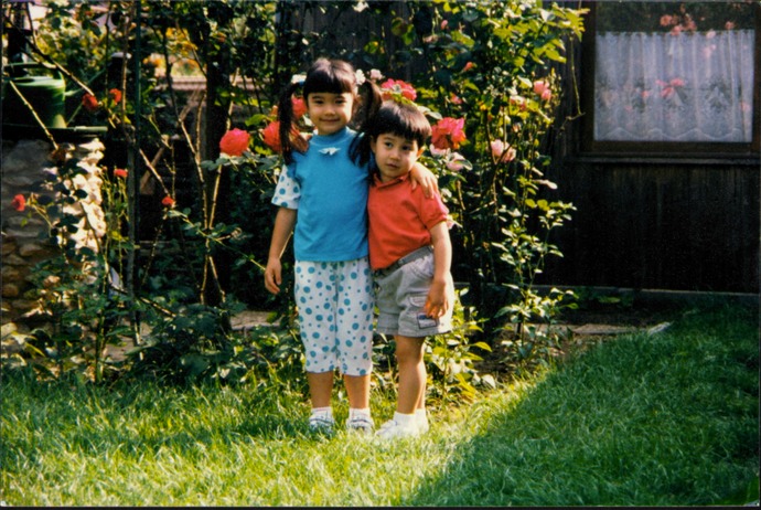 SARAH & ANDY IN GARDEN