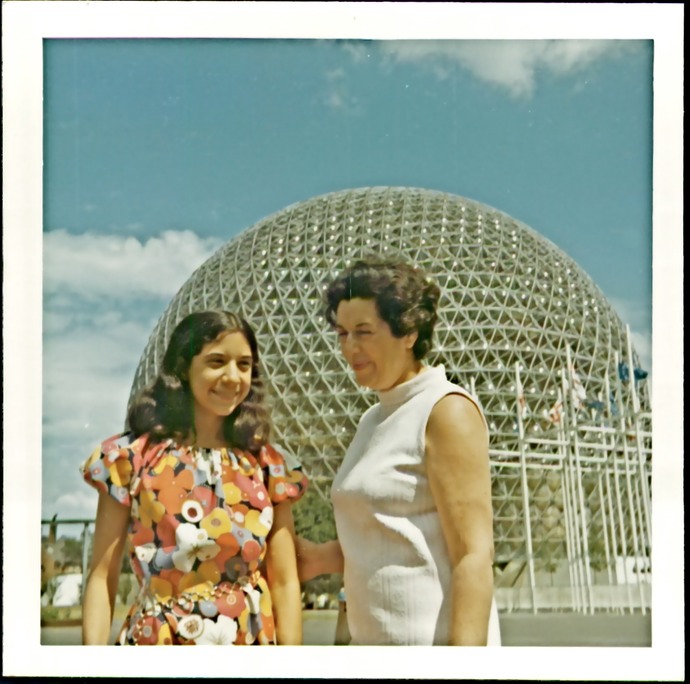 1967 DIANNE& IRENE AT WORLD FAIR