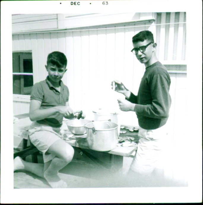 1957 DAVID AND BOB PREPARING CLAMS IN SEASIDE, OREGON