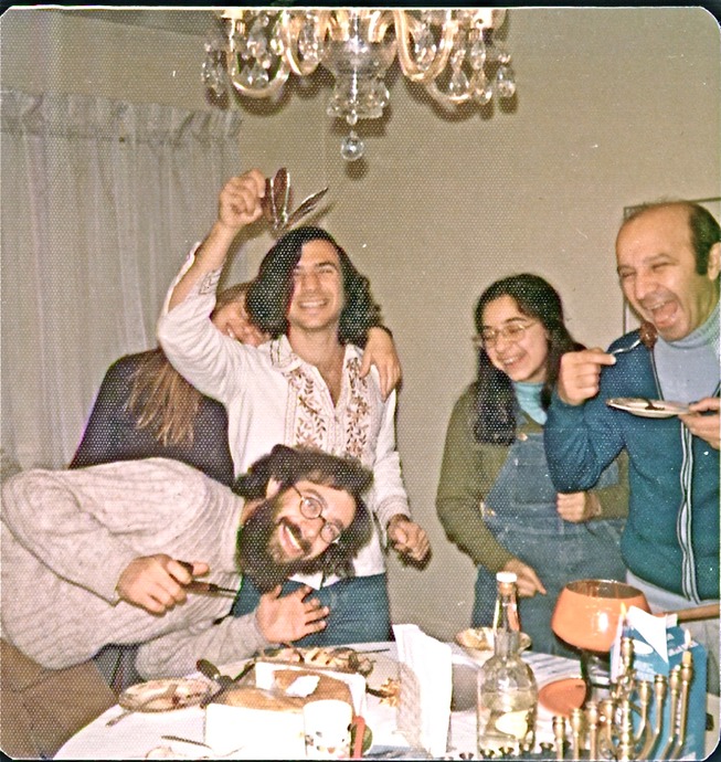 1956 BOB, DAVID ,DIANNE AND MANNY KUNIS HAVING FUN IN 1966